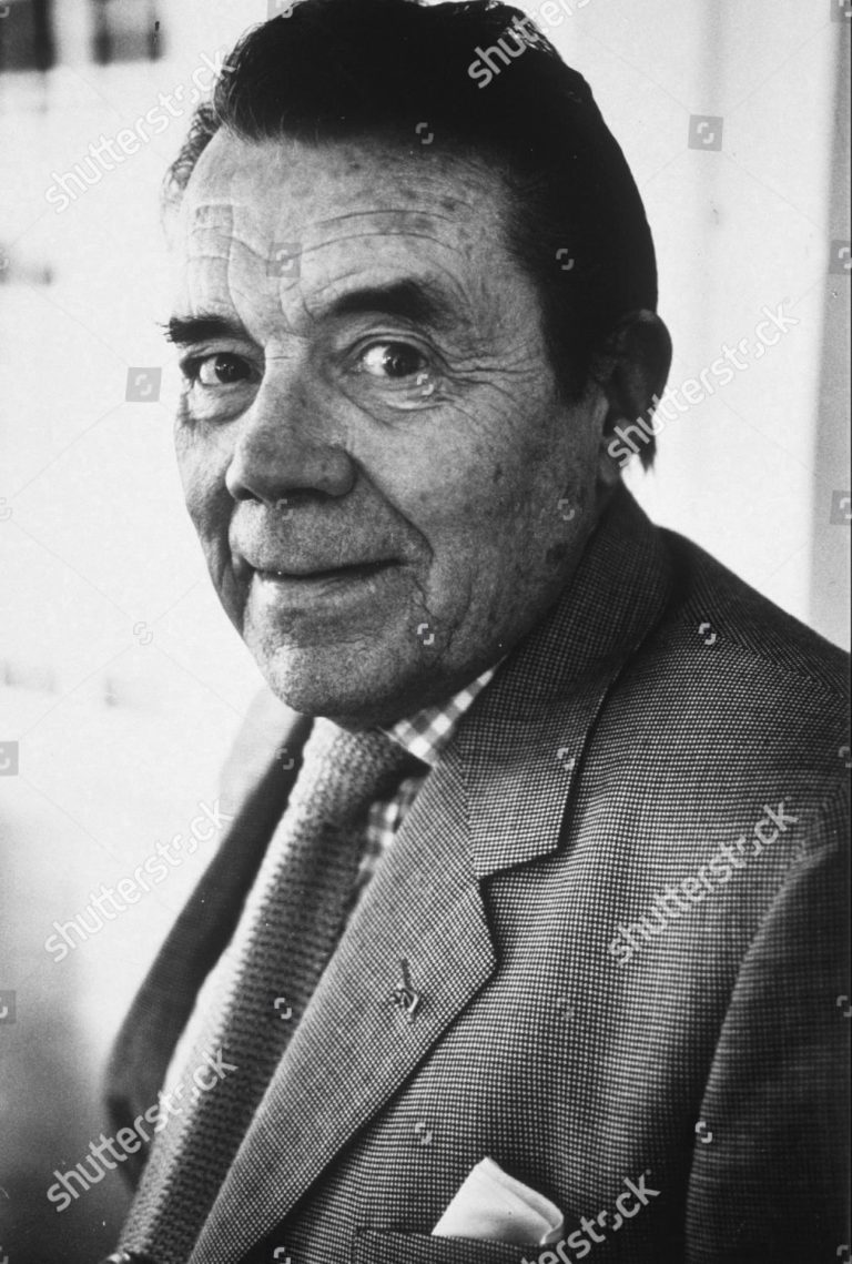 FamousPeopleFacts - Dirk Bogarde