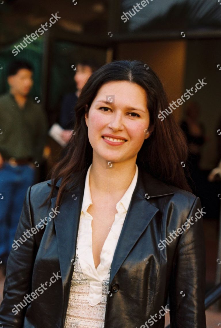 FamousPeopleFacts - Karina Lombard