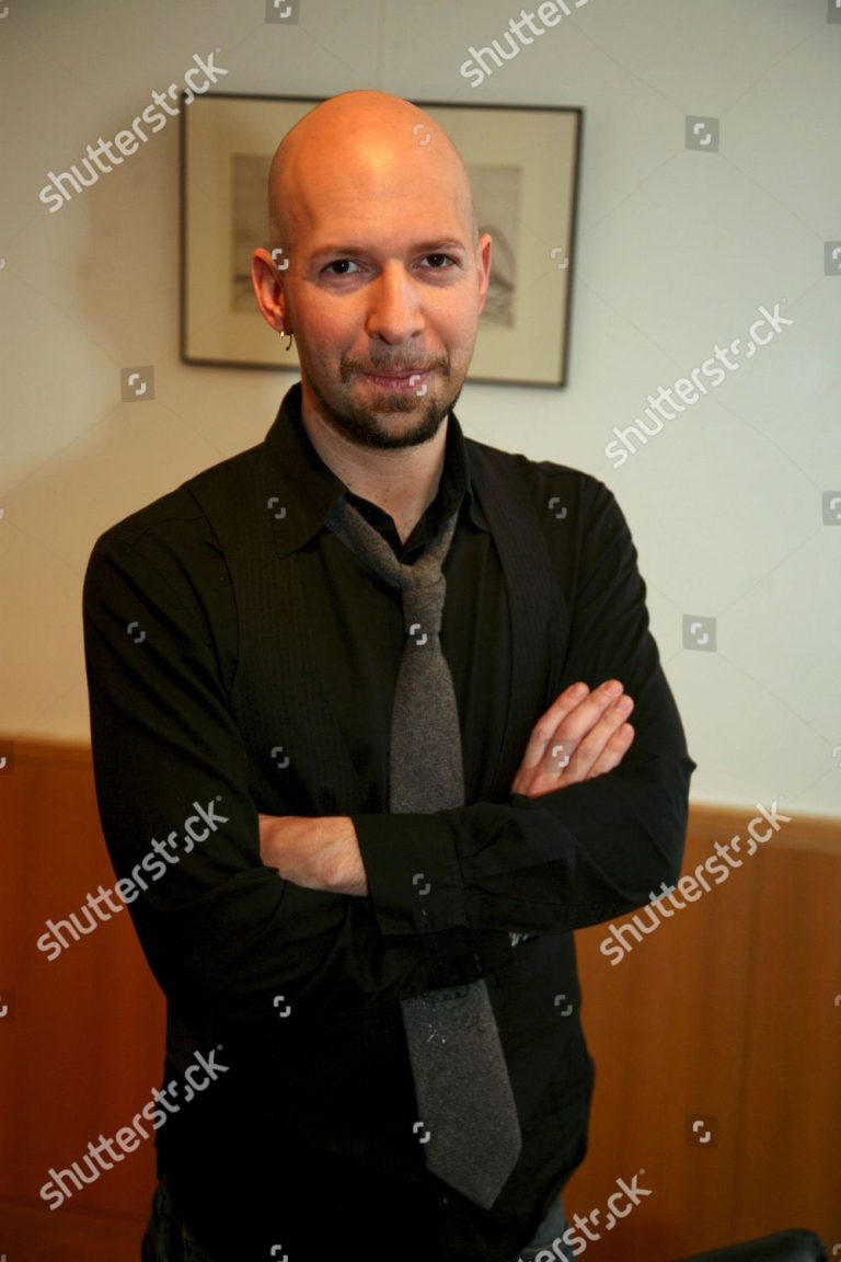 FamousPeopleFacts - Neil Strauss