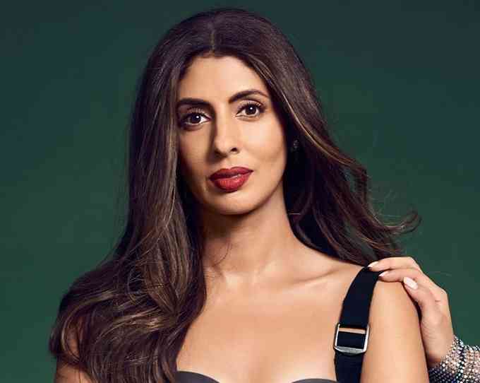 FamousPeopleFacts - Shweta Bachchan Nanda