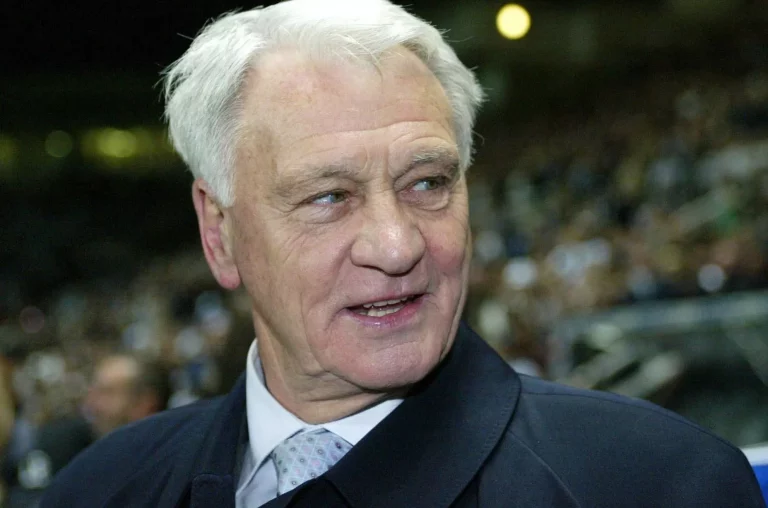 FamousPeopleFacts - Bobby Robson