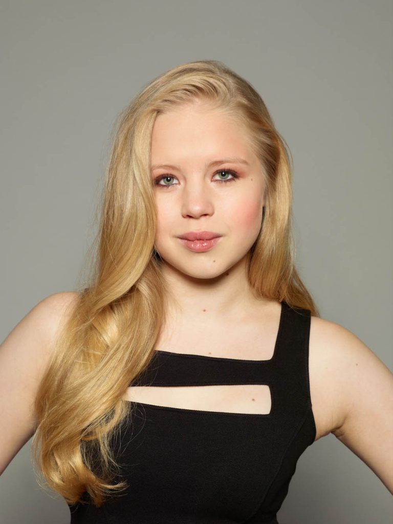 FamousPeopleFacts - Sofia Vassilieva