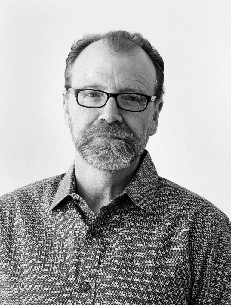 FamousPeopleFacts - George Saunders