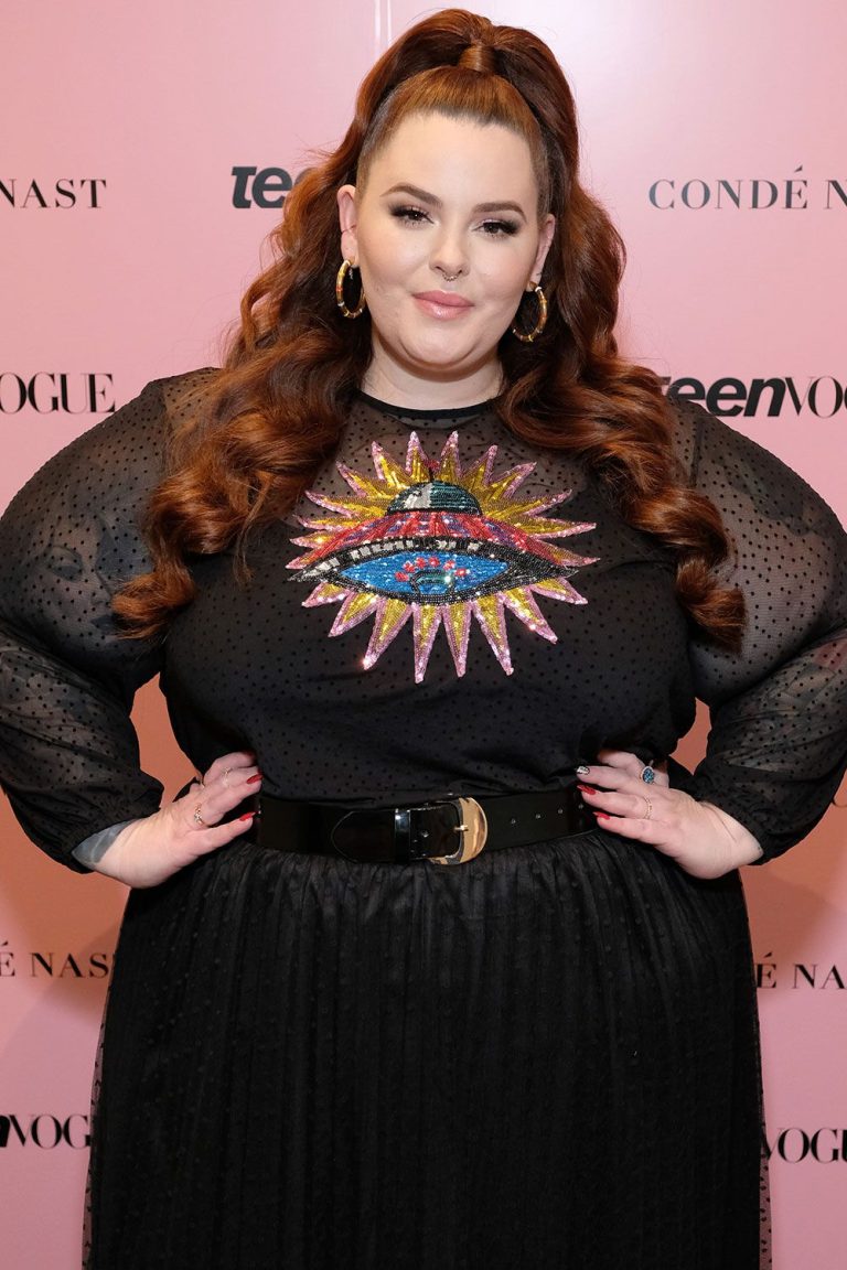 FamousPeopleFacts - Tess Holliday