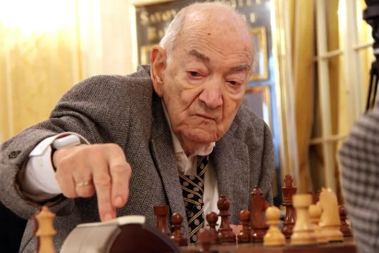 FamousPeopleFacts - Viktor Korchnoi