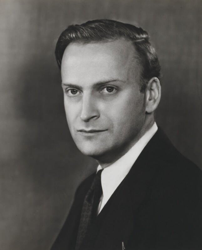 FamousPeopleFacts - Yehudi Menuhin