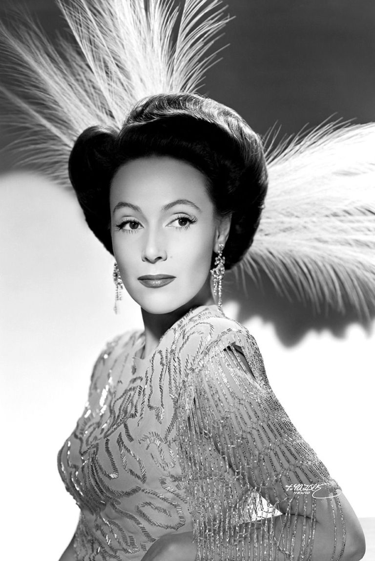 FamousPeopleFacts - Dolores del Rio