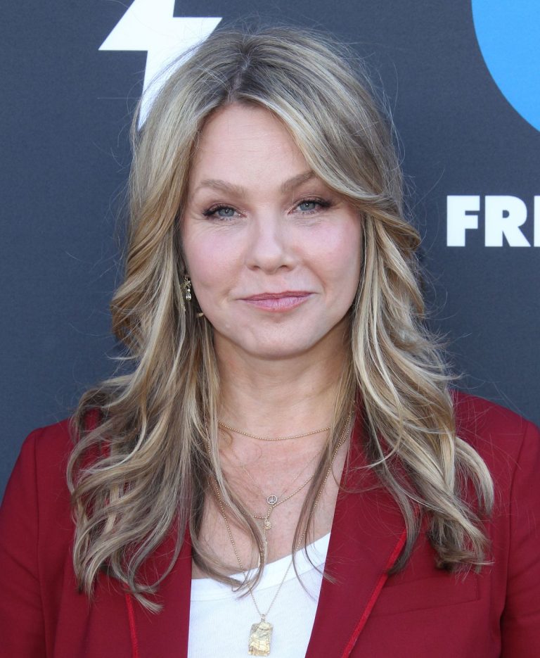 FamousPeopleFacts - Andrea Roth