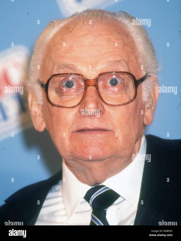 FamousPeopleFacts - Art Carney