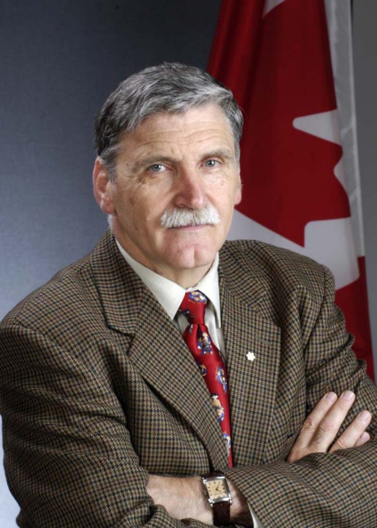 FamousPeopleFacts - Romeo Dallaire