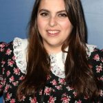 FamousPeopleFacts - Beanie Feldstein