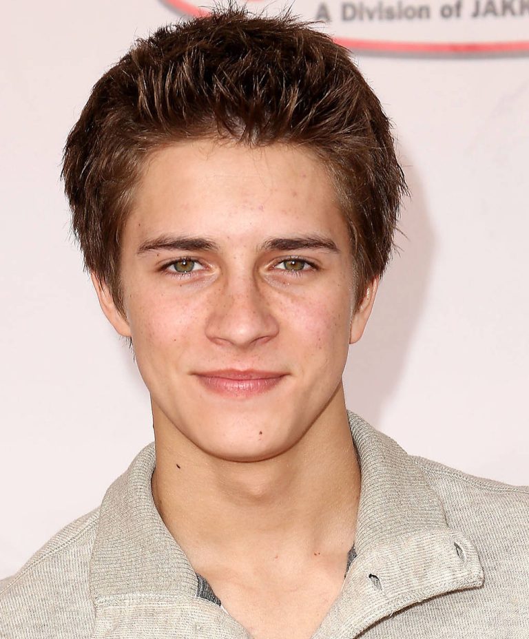 FamousPeopleFacts - Billy Unger