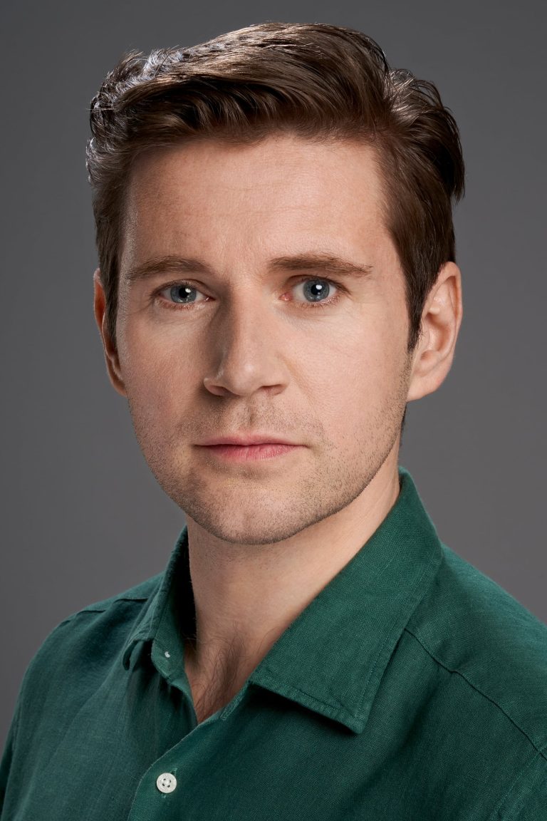 FamousPeopleFacts - Allen Leech