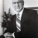 FamousPeopleFacts - Carl J. Lindner, Jr.