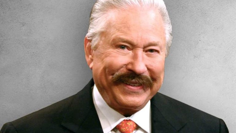 FamousPeopleFacts - Hal Lindsey