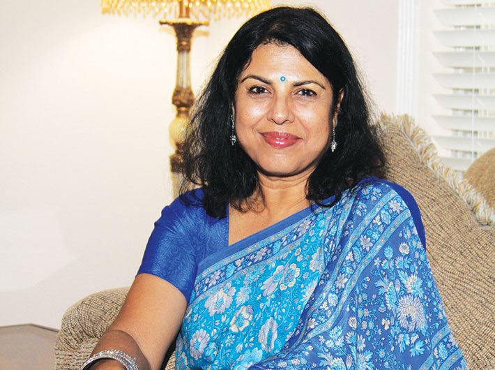 FamousPeopleFacts - Chitra Banerjee Divakaruni