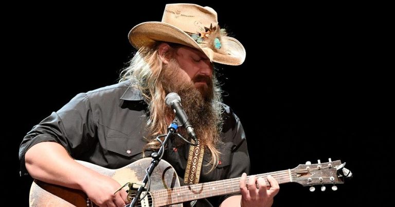 FamousPeopleFacts - Chris Stapleton