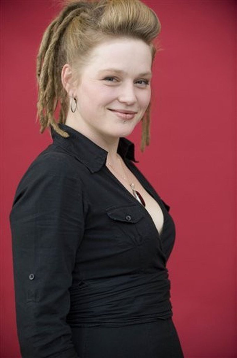 FamousPeopleFacts - Crystal Bowersox