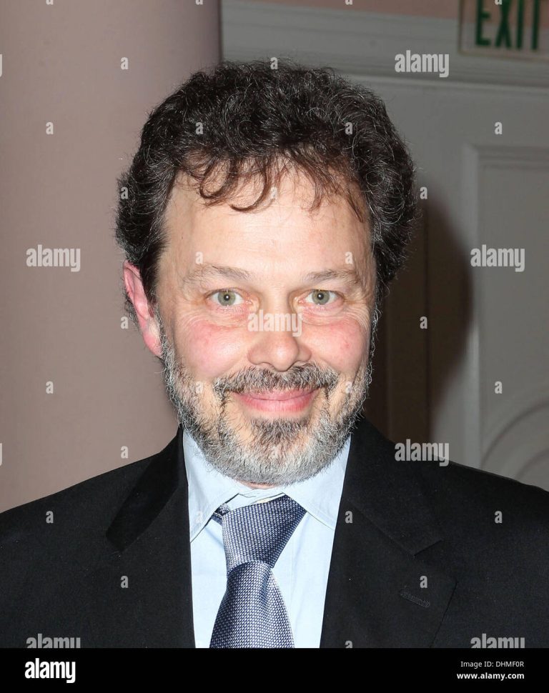 FamousPeopleFacts - Curtis Armstrong