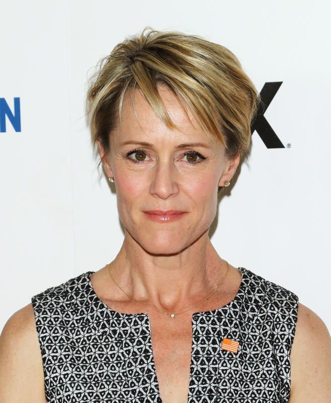 FamousPeopleFacts - Mary Stuart Masterson