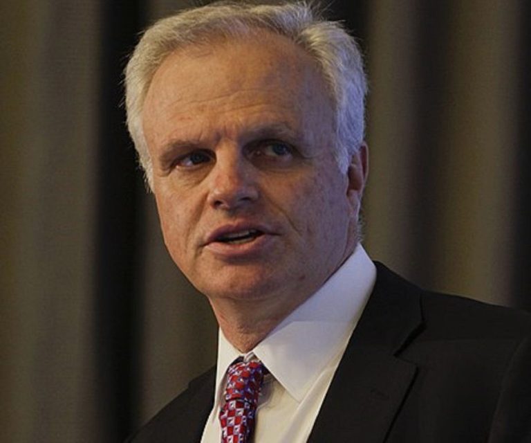 FamousPeopleFacts - David Neeleman