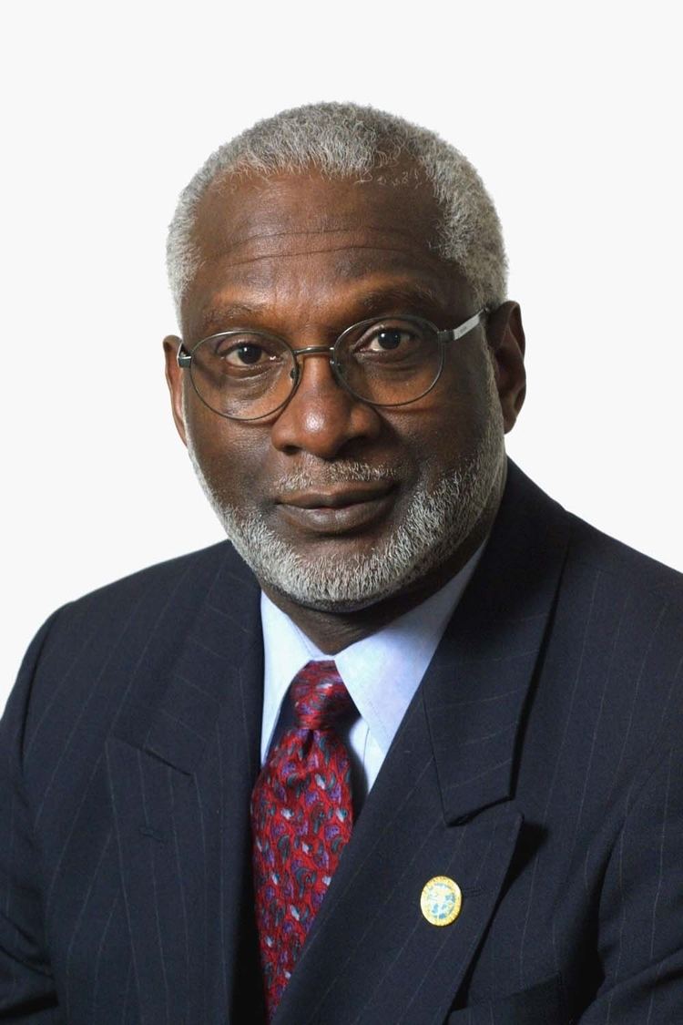 FamousPeopleFacts - David Satcher