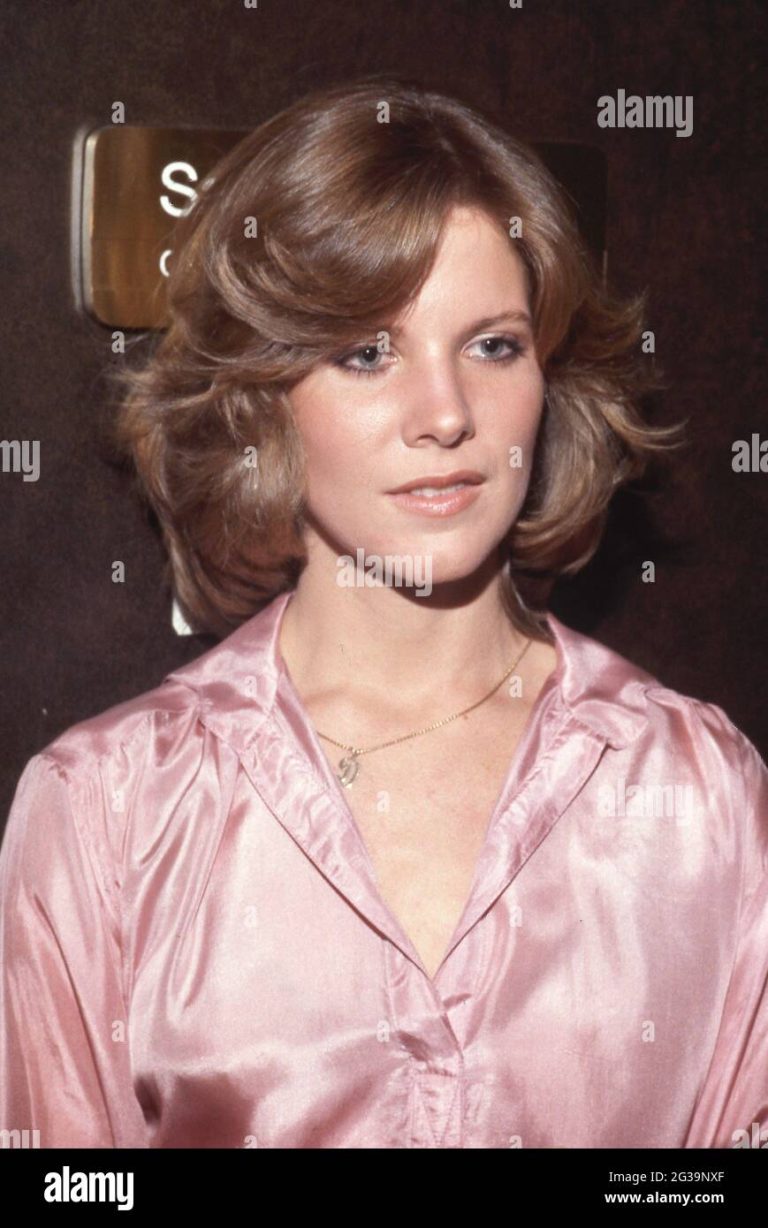 FamousPeopleFacts - Debby Boone