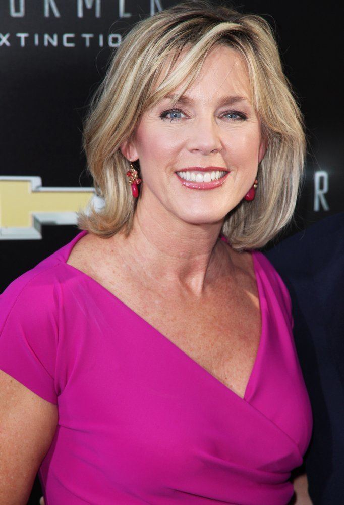 FamousPeopleFacts - Deborah Norville