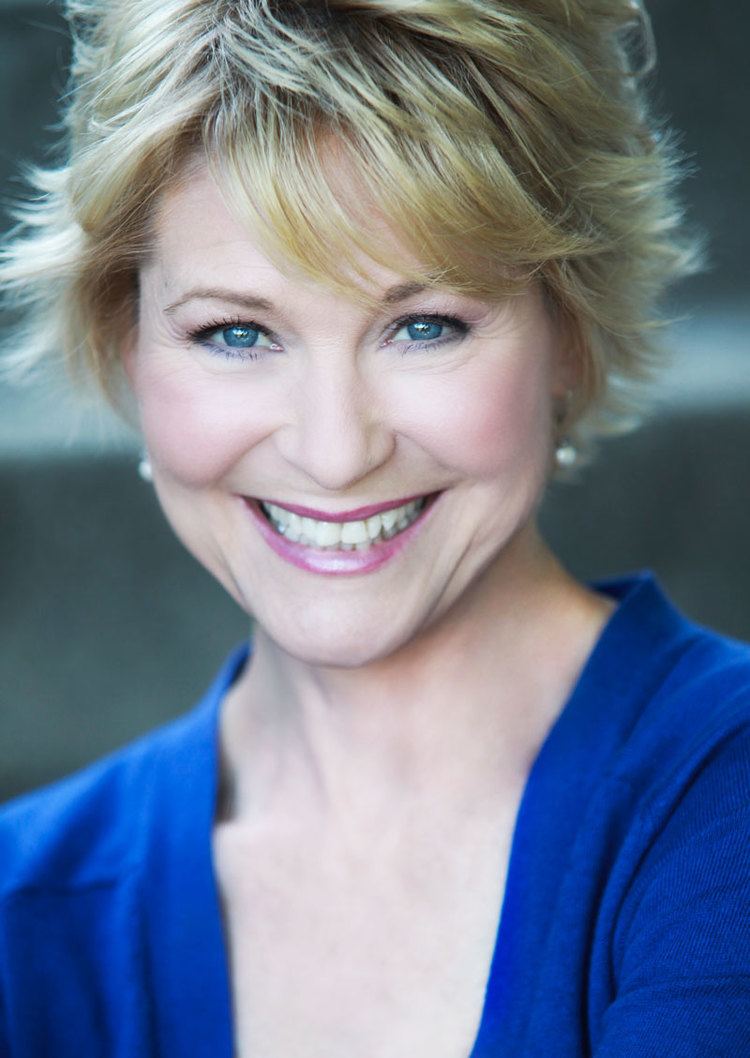 FamousPeopleFacts - Dee Wallace