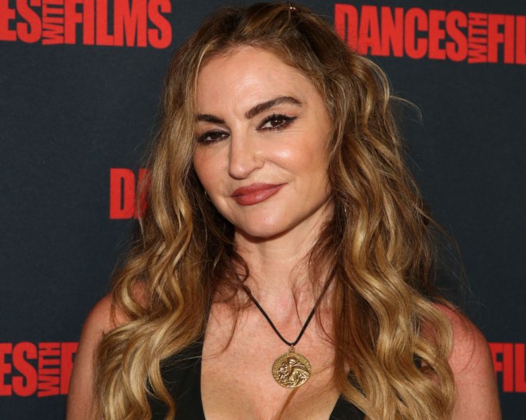 FamousPeopleFacts - Drea De Matteo