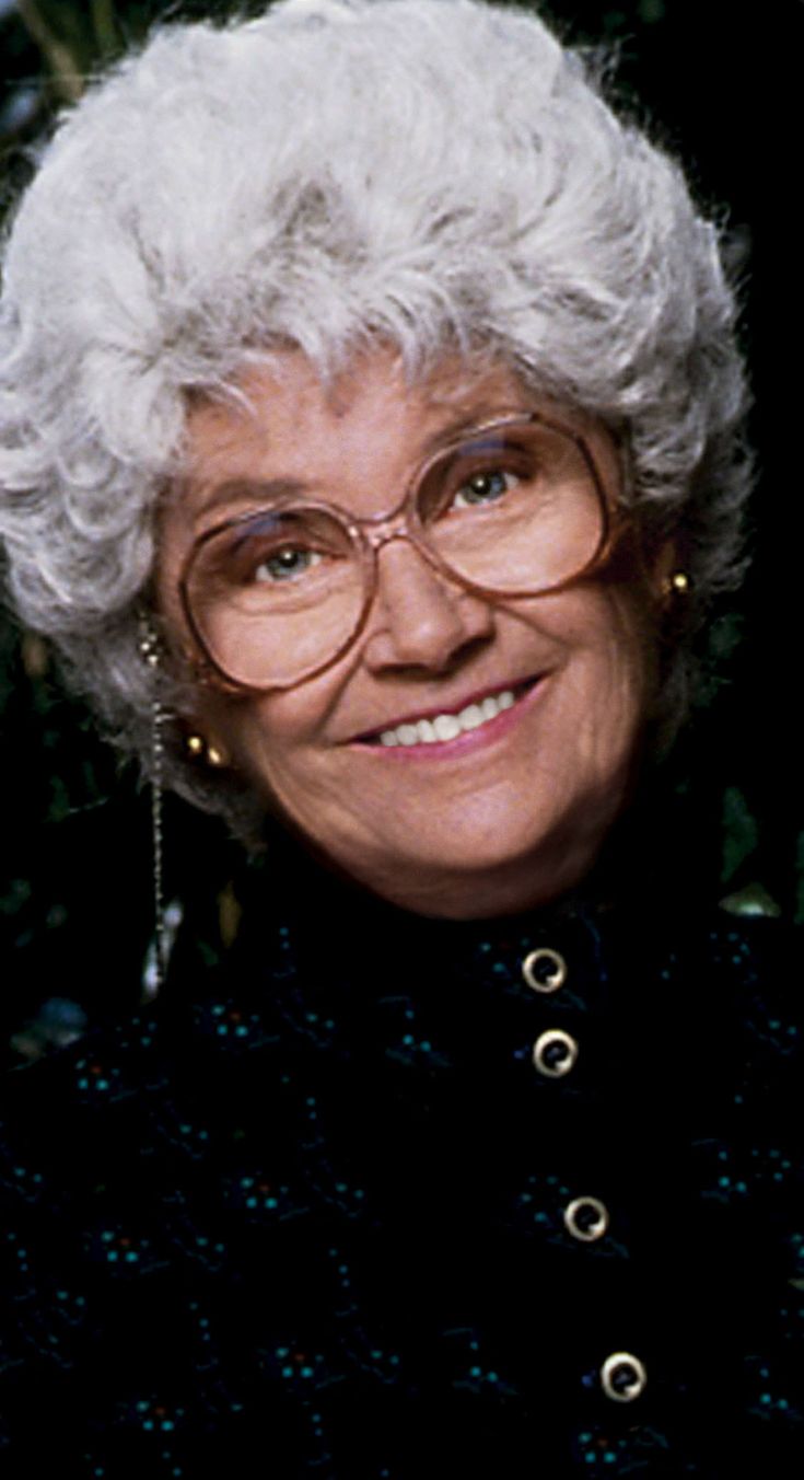 FamousPeopleFacts - Estelle Getty