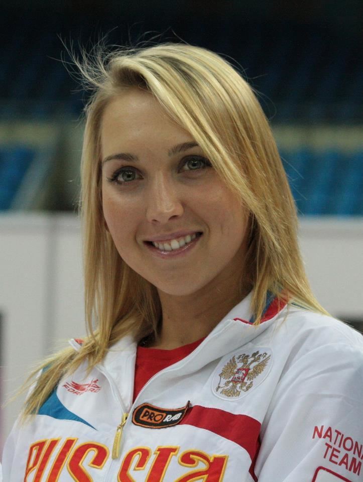 FamousPeopleFacts - Elena Vesnina