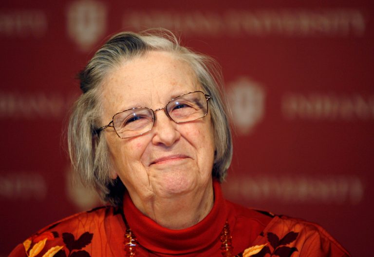 FamousPeopleFacts - Elinor Ostrom