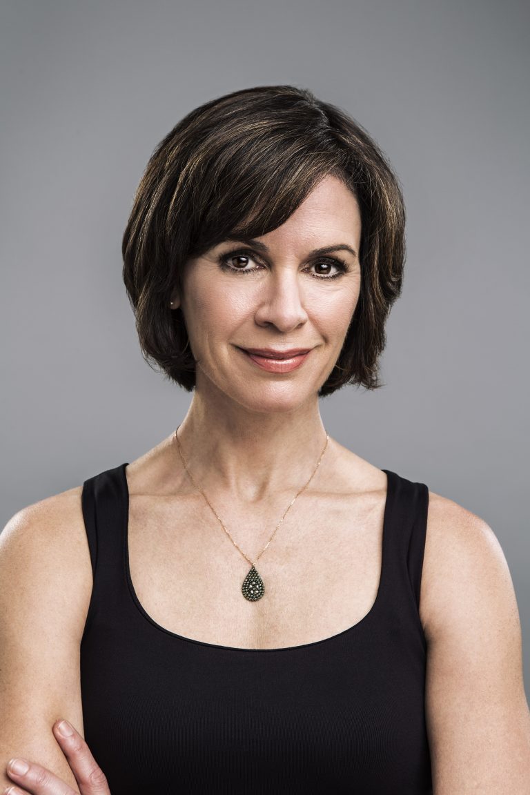 FamousPeopleFacts - Elizabeth Vargas