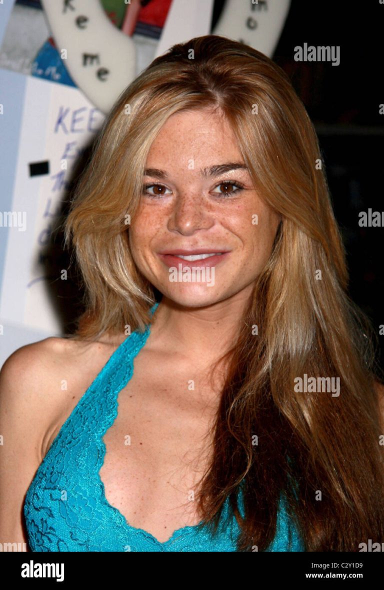 FamousPeopleFacts - Ellen Muth