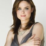 FamousPeopleFacts - Emily Deschanel