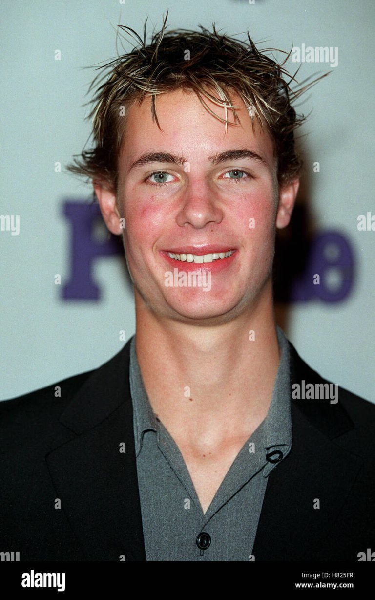 FamousPeopleFacts - Erik von Detten