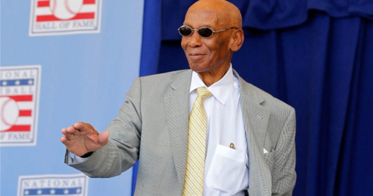 FamousPeopleFacts - Ernie Banks