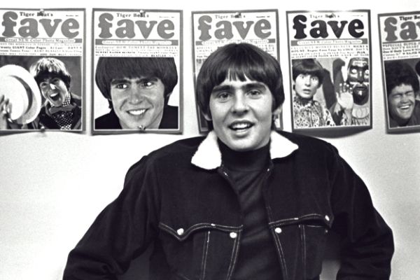 FamousPeopleFacts - Davy Jones