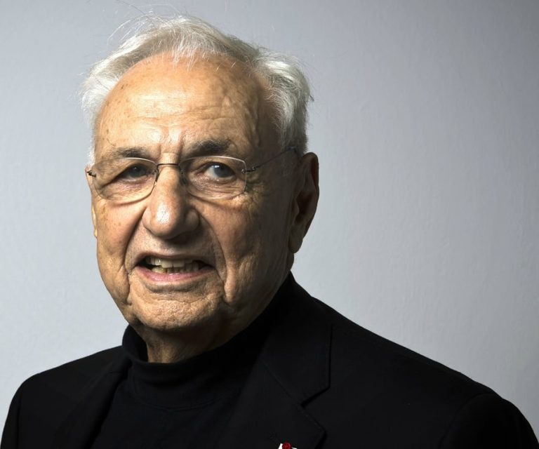 FamousPeopleFacts - Frank Gehry