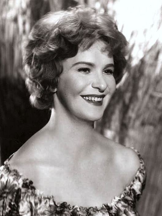 FamousPeopleFacts - Geraldine Page