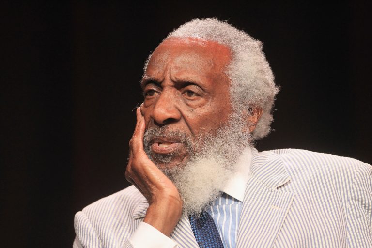 FamousPeopleFacts - Dick Gregory