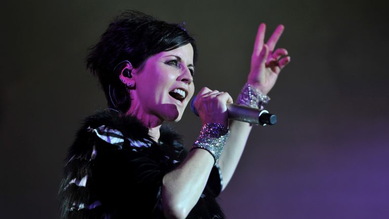 FamousPeopleFacts - Dolores O’Riordan