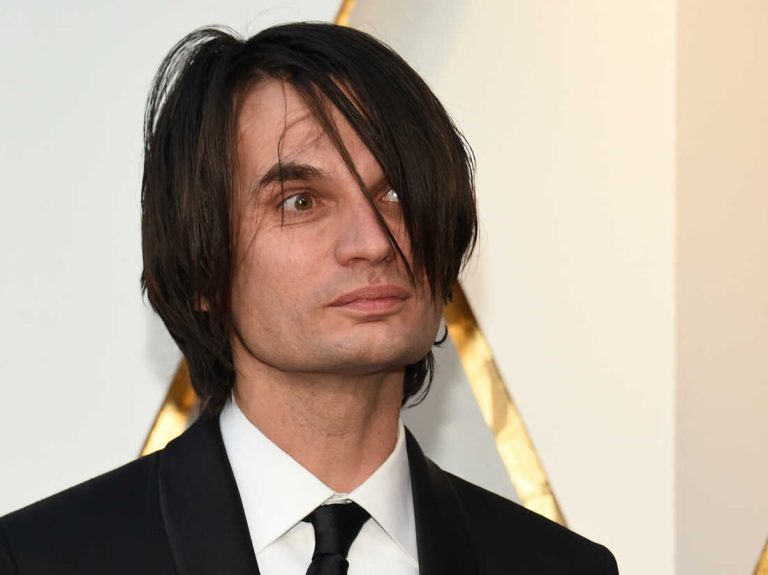 FamousPeopleFacts - Jonny Greenwood