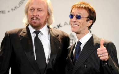 FamousPeopleFacts - Robin Gibb