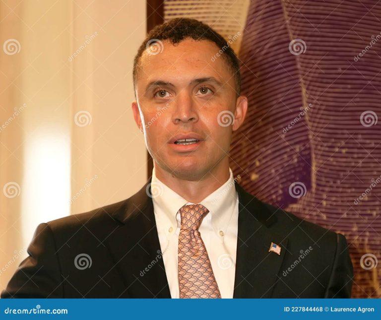 FamousPeopleFacts - Harold Ford, Jr.