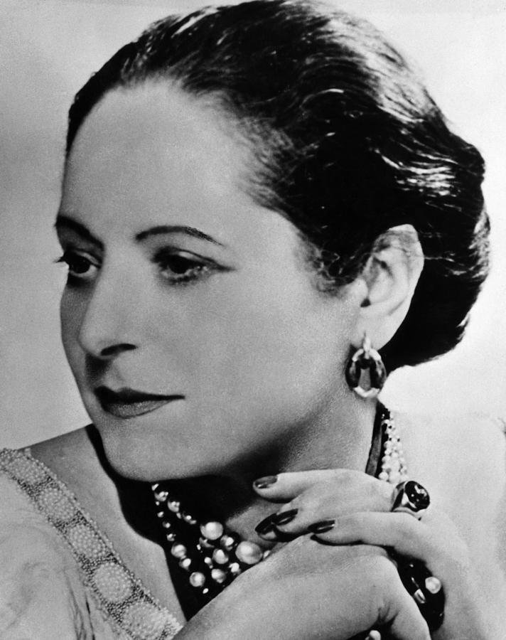 FamousPeopleFacts - Helena Rubinstein