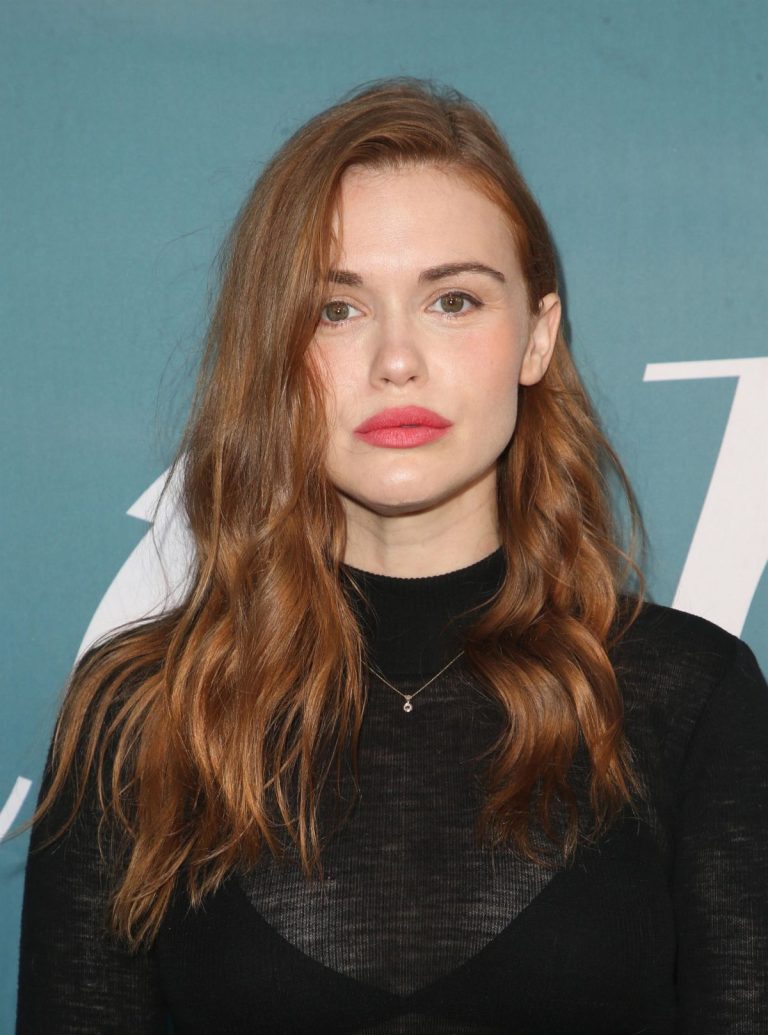 FamousPeopleFacts - Holland Roden