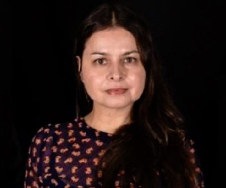 FamousPeopleFacts - Hope Sandoval