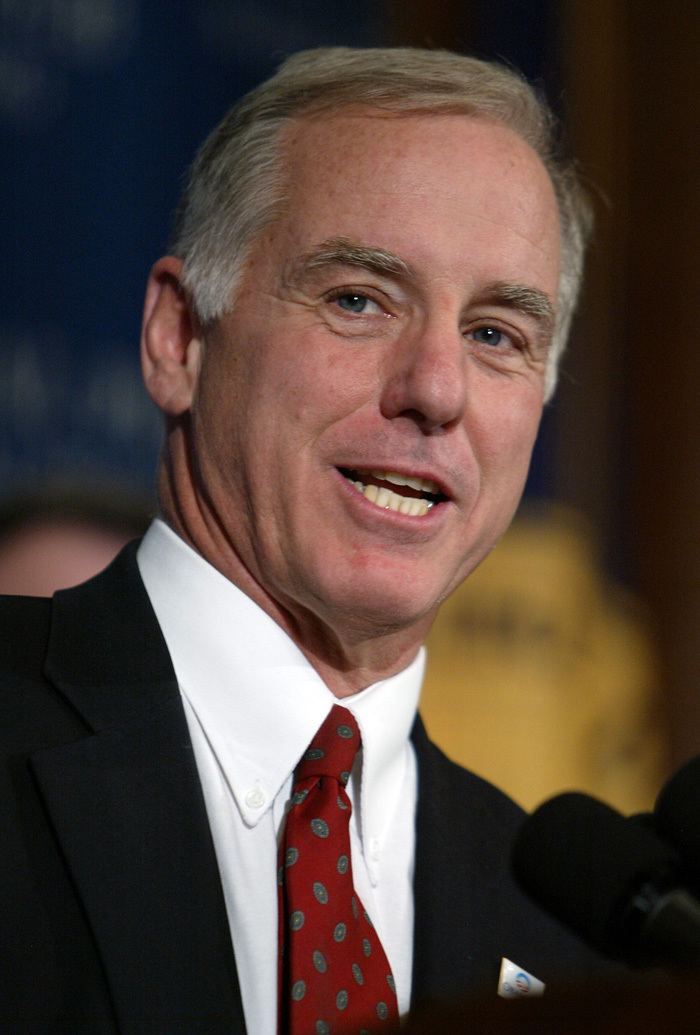 FamousPeopleFacts - Howard Dean